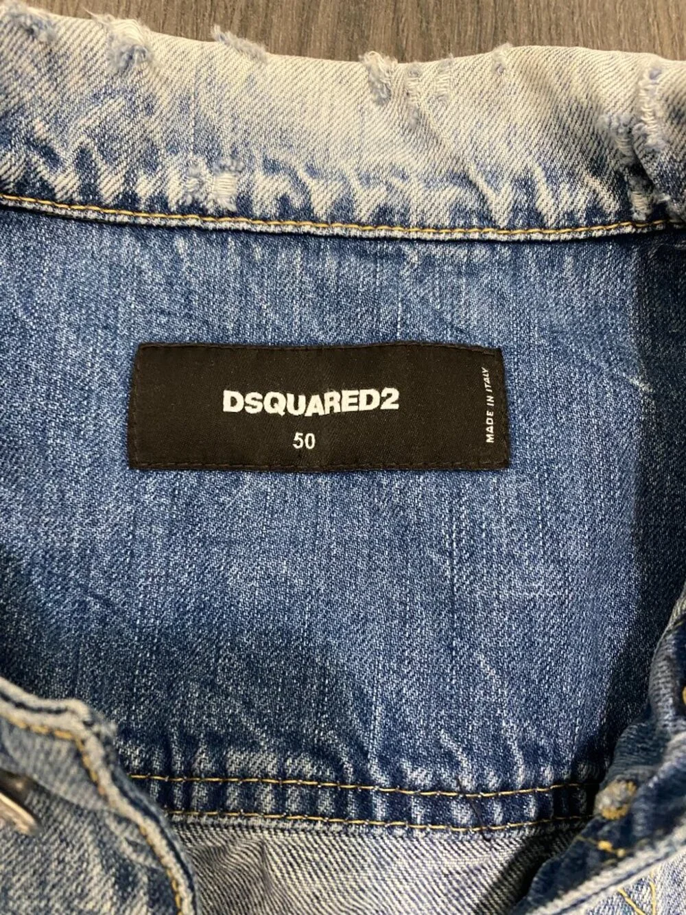 DSQUARED2 dan distressed